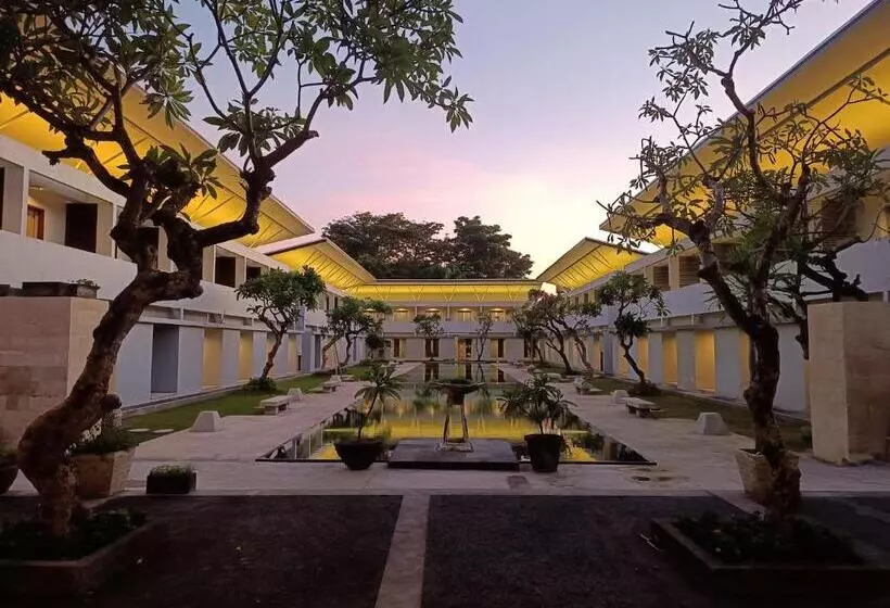 酒店 Kuta Living By Kamara