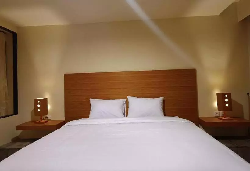 酒店 Kuta Living By Kamara