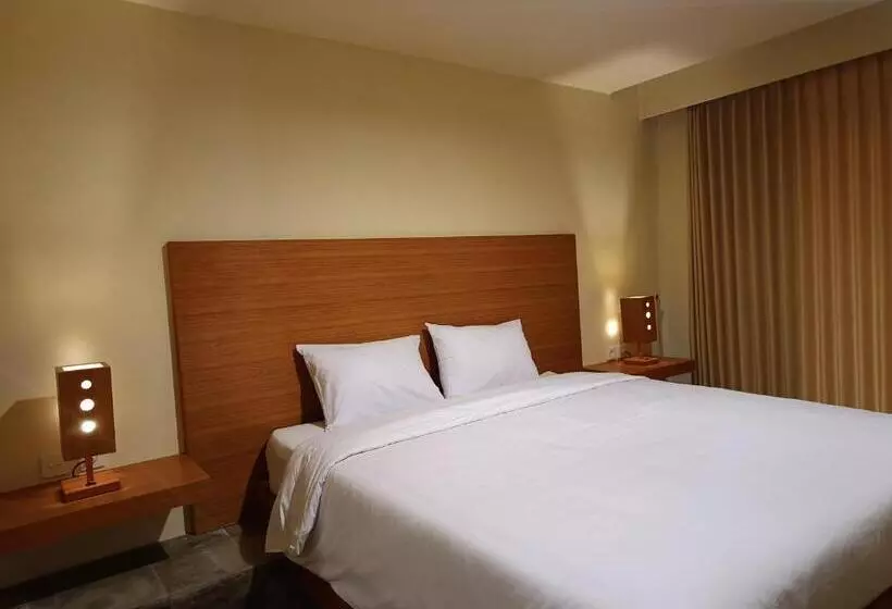 酒店 Kuta Living By Kamara