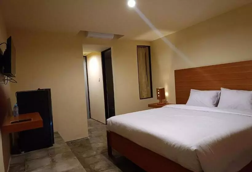 酒店 Kuta Living By Kamara