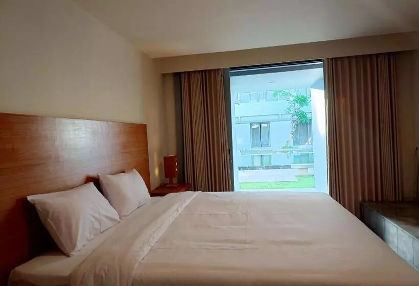 酒店 Kuta Living By Kamara