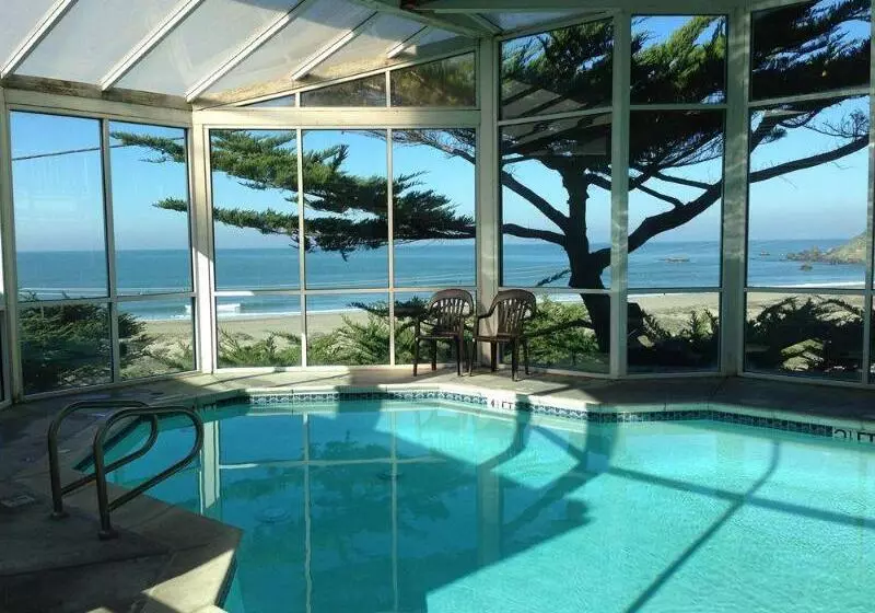 Отель Pacifica Beach