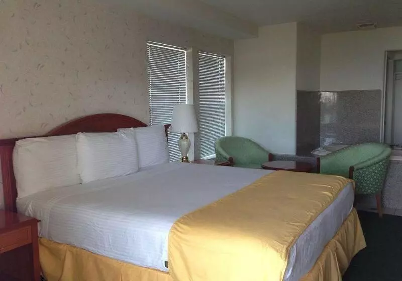 Отель Pacifica Beach