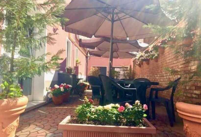 בית מלון כפרי Paris