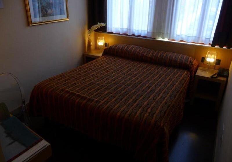 בית מלון כפרי Paris