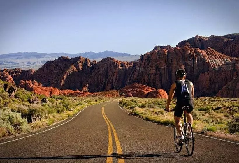 Отель Red Mountain Resort