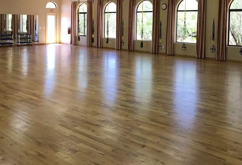 Отель Red Mountain Resort