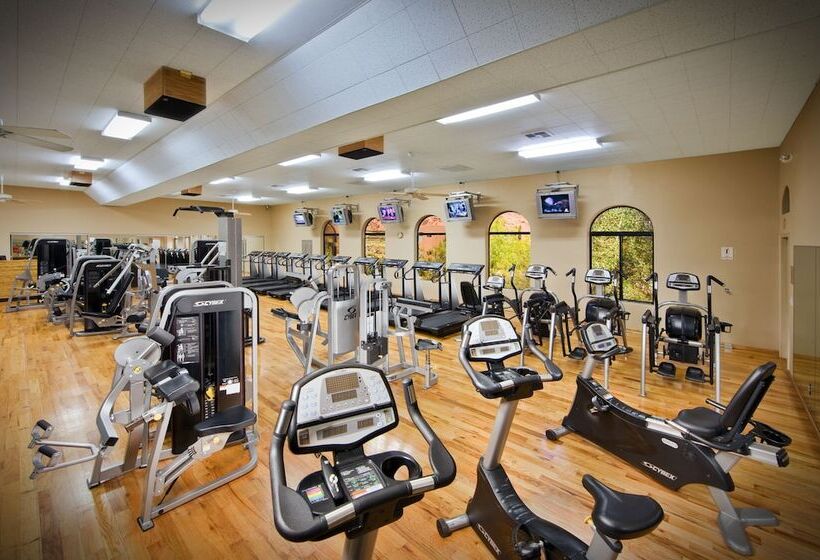 Otel Red Mountain Resort