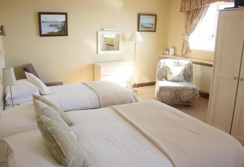 בית מלון כפרי Roundstone House