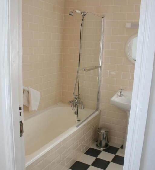 בית מלון כפרי Roundstone House