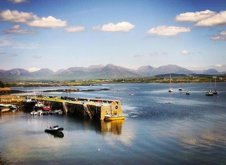 בית מלון כפרי Roundstone House