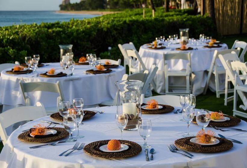 Hotel Royal Lahaina Resort & Bungalows