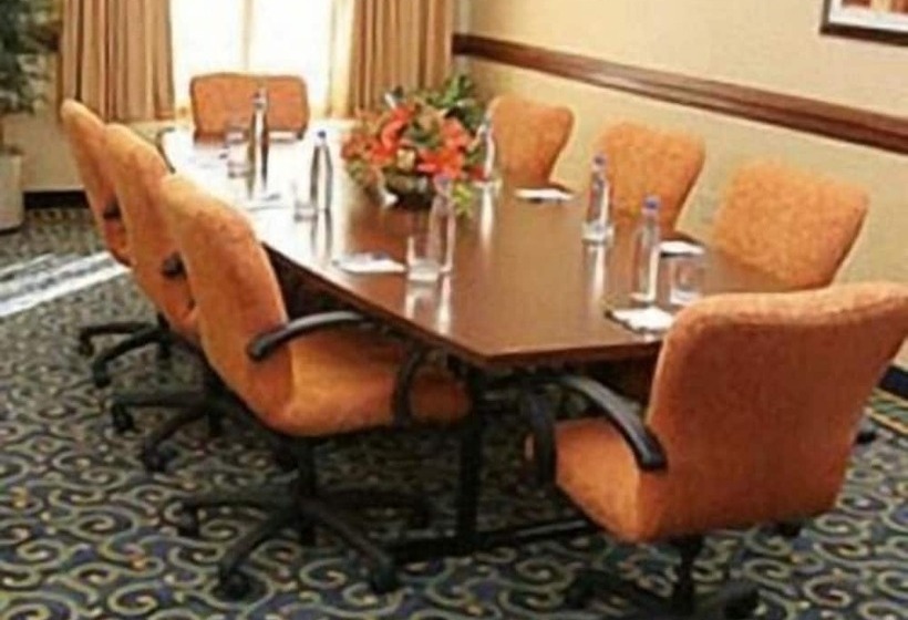 Отель Springhill Suites Newnan