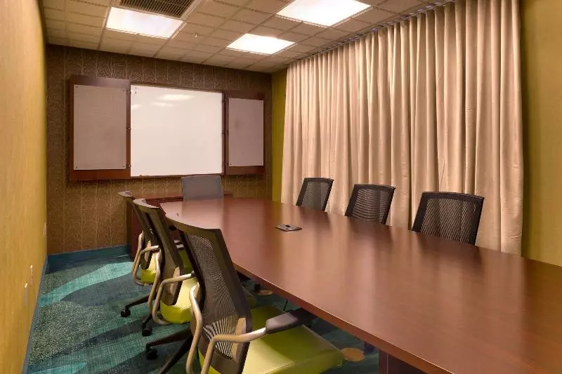 هتل Springhill Suites By Marriott Yuma