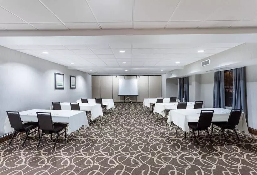 هتل Wingate By Wyndham High Point