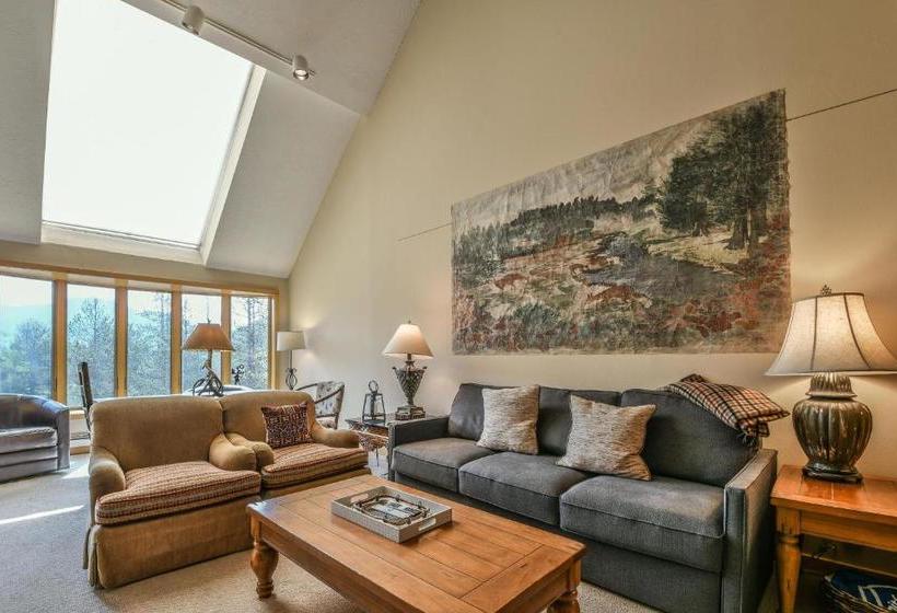 The Pines Condominiums