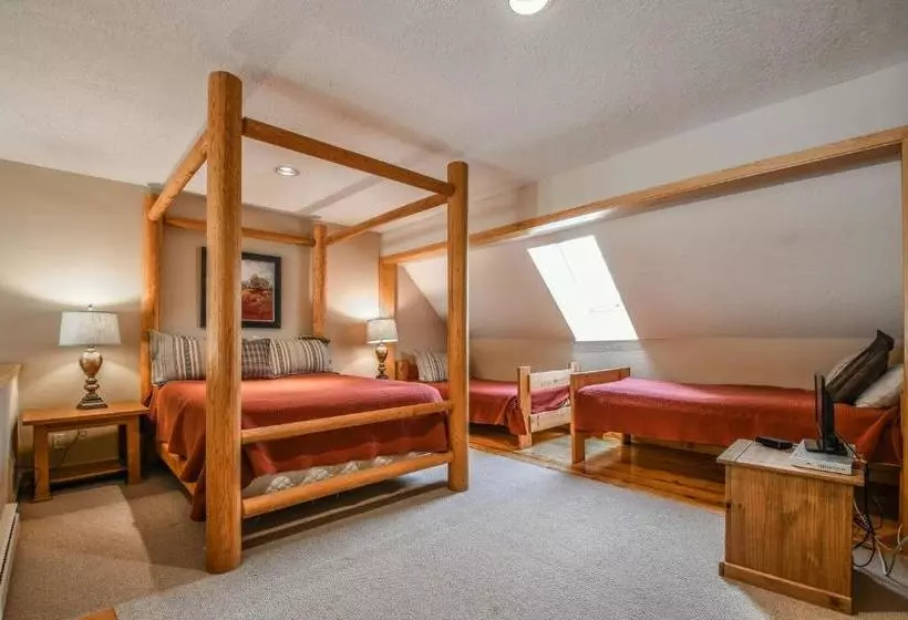 The Pines Condominiums