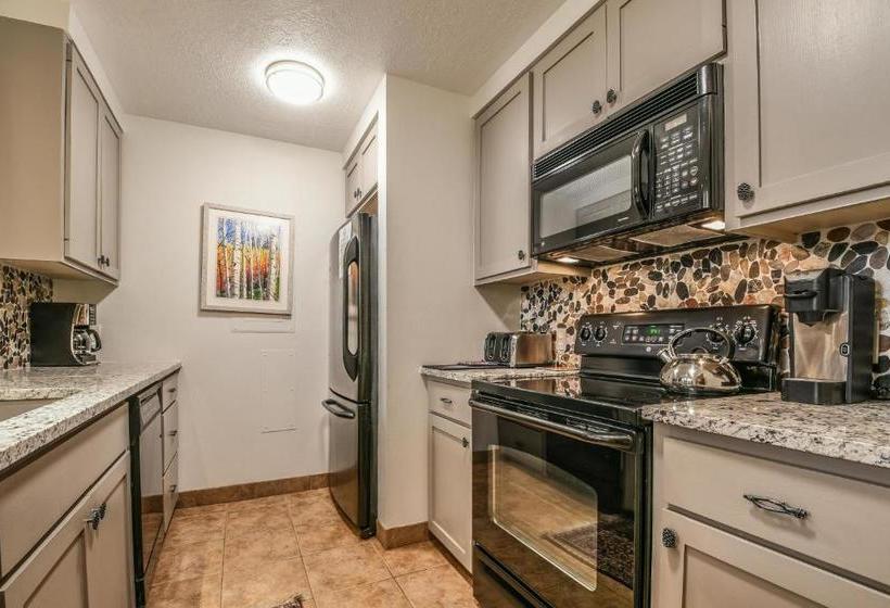 The Pines Condominiums