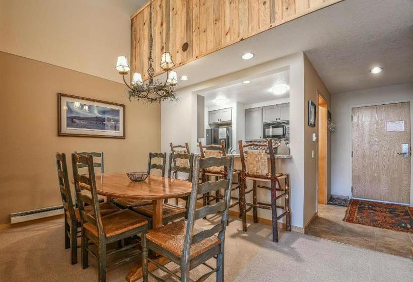 The Pines Condominiums