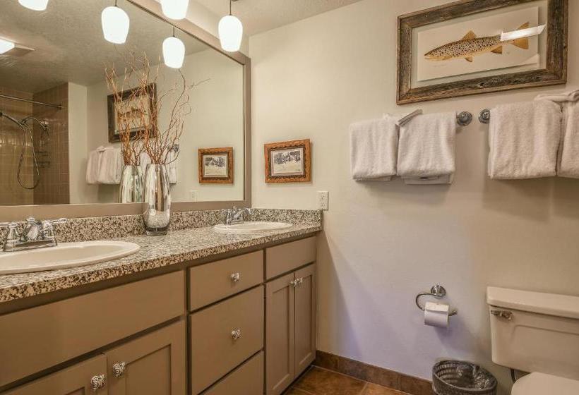 The Pines Condominiums