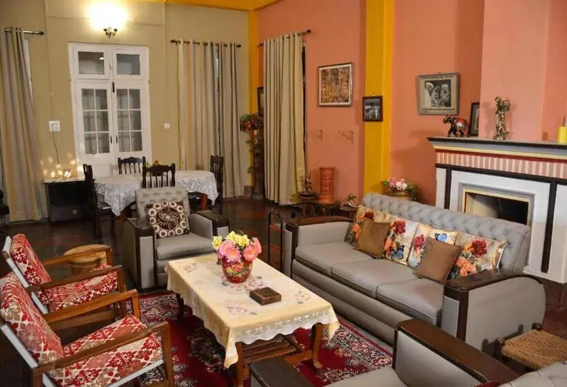 Aamiaismajoitus (B&B) Solan Retreat