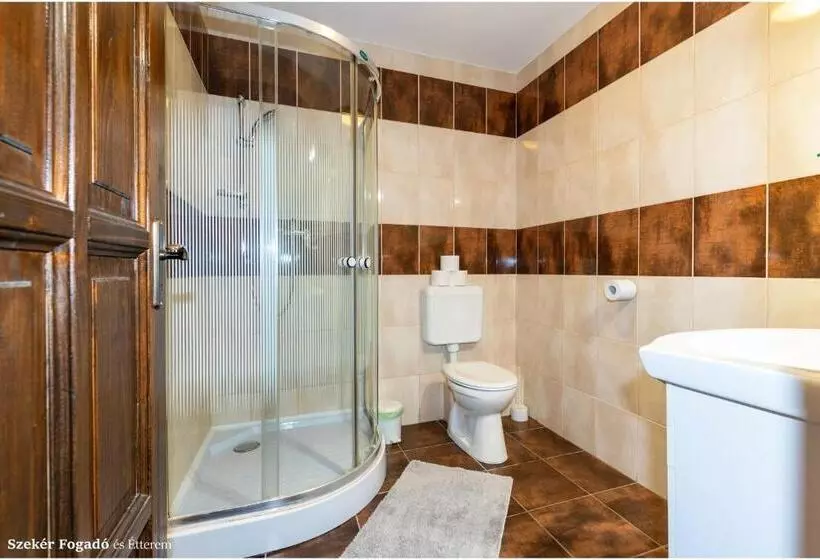 ベッドアンドブレックファースト Szekér Fogadó