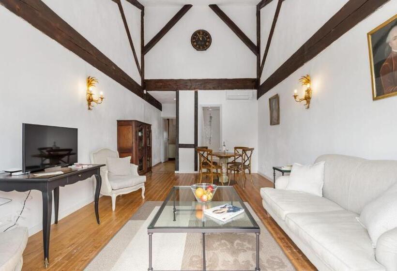 Château Hermitage De Combas