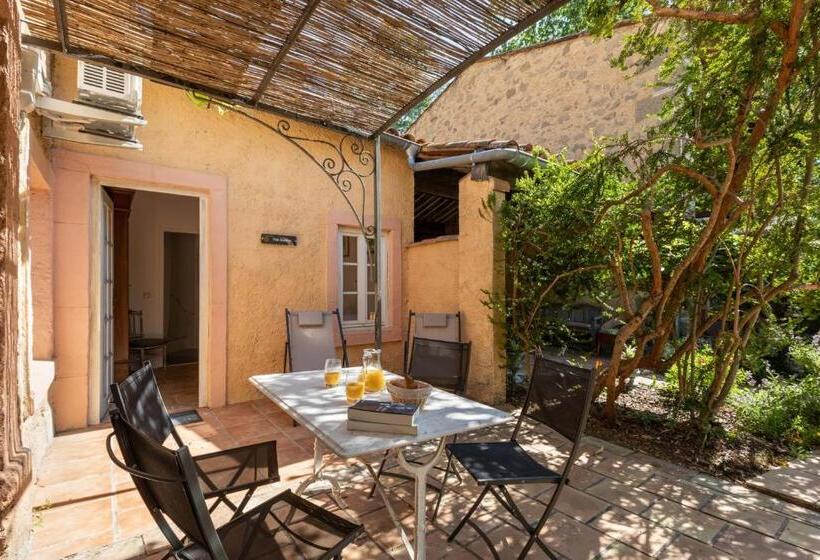 Château Hermitage De Combas