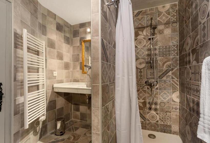 Château Hermitage De Combas