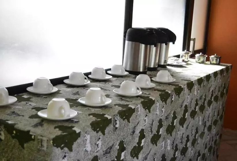 Hotelli Africa Lodge Arusha