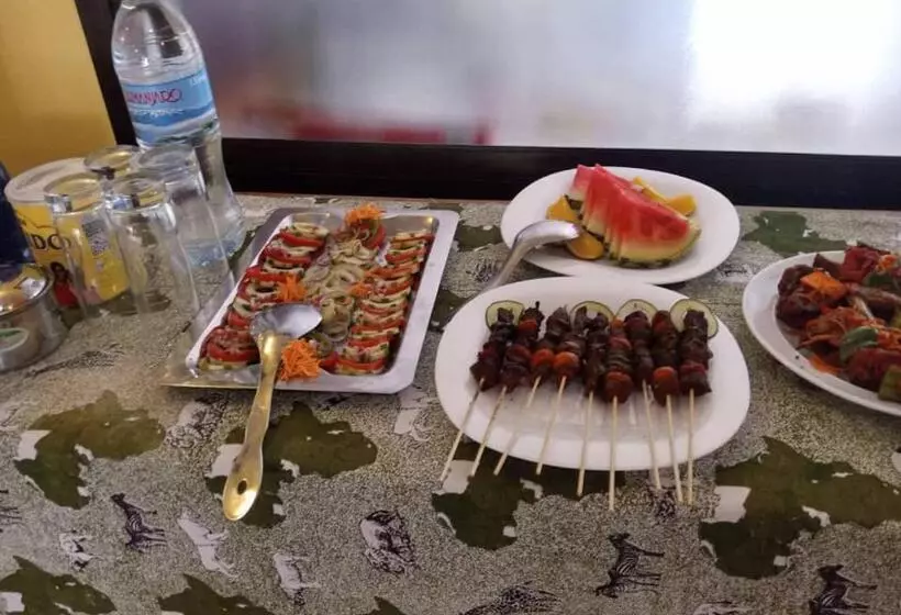 Hotelli Africa Lodge Arusha