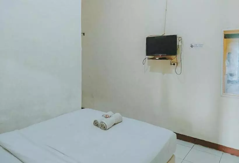 Hotelli De Luck Homestay Near Alun Alun Sidoarjo Mitra Reddoorz