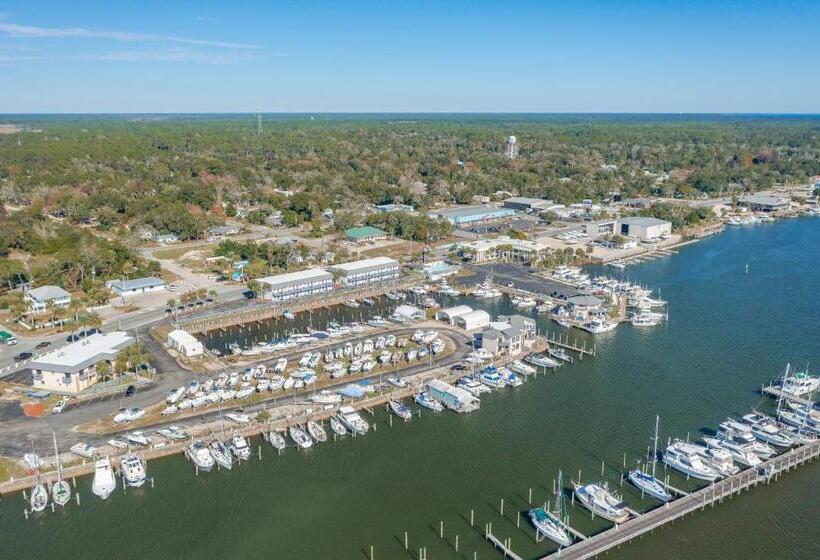 בית מלון כפרי Franklin Inn