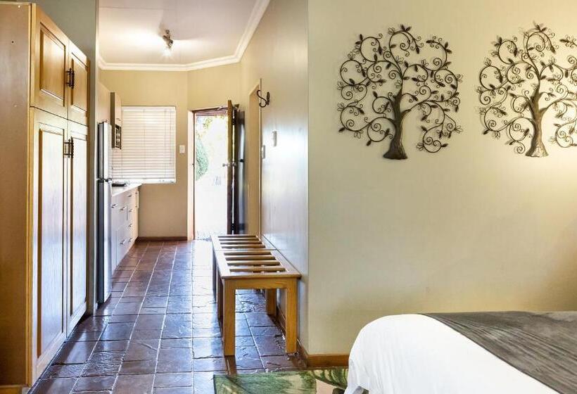 호텔 Kathu Gamagara Lodge