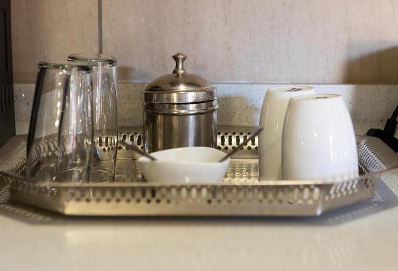 호텔 Kathu Gamagara Lodge