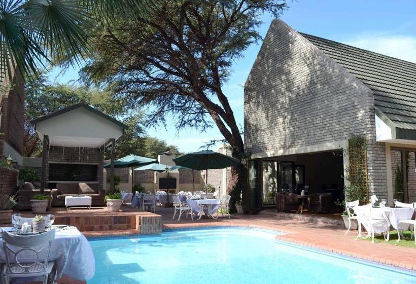 호텔 Kathu Gamagara Lodge