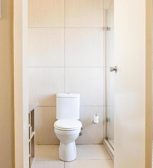 호텔 Kathu Gamagara Lodge