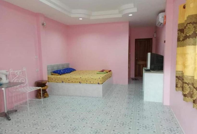 ホテル Oyo 1092 Sea Of Love