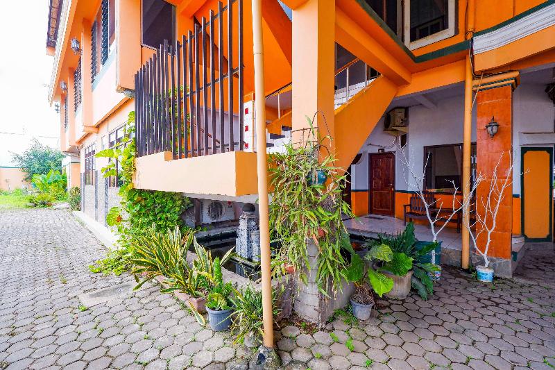 Hotel Oyo 2855 Sartika  Pati