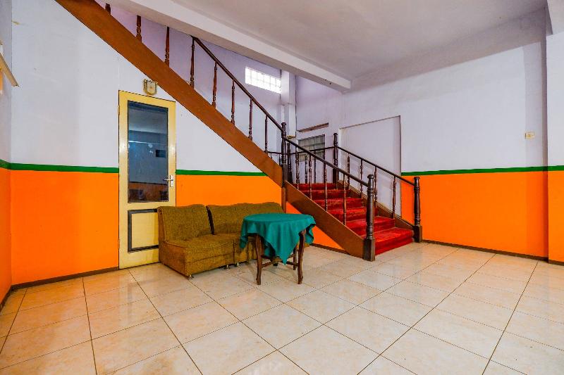 Hotel Oyo 2855 Sartika  Pati