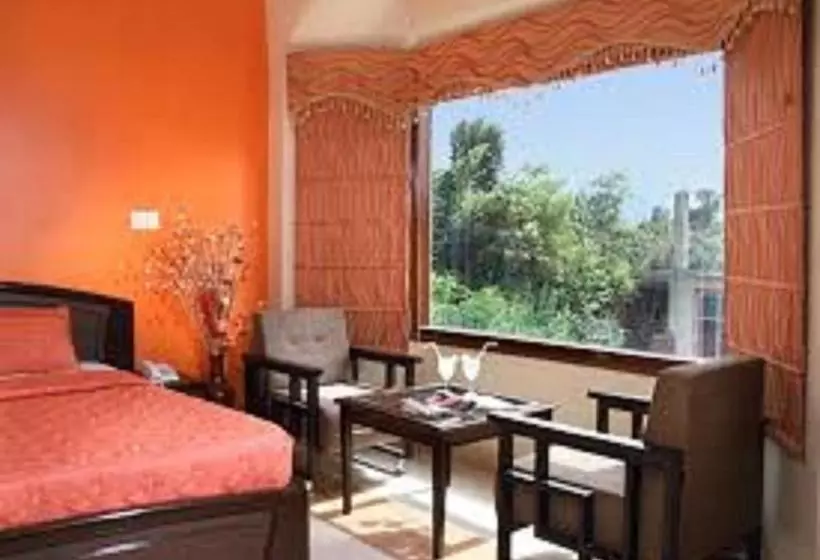 هتل Polo Regency