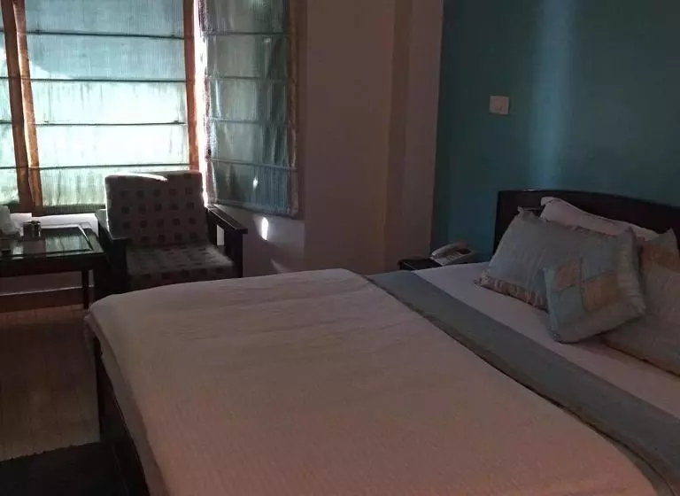 هتل Polo Regency