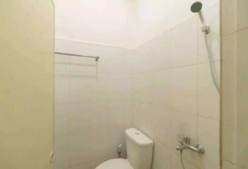 Hotelli Reddoorz @ Haraito Tarutung