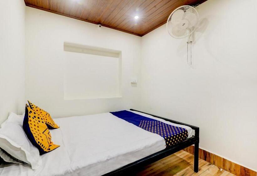 ホテル Spot On Nandish Lodge