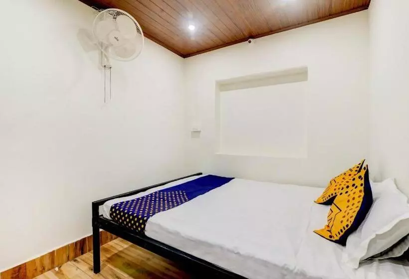 ホテル Spot On Nandish Lodge