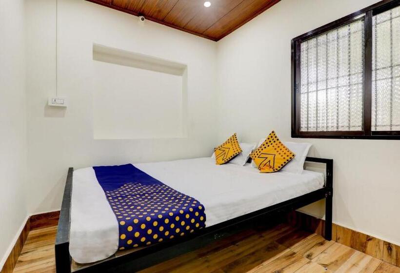 ホテル Spot On Nandish Lodge