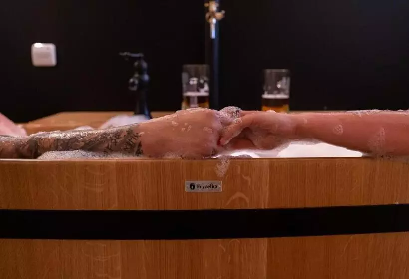 Hotelli švýcarský Dům