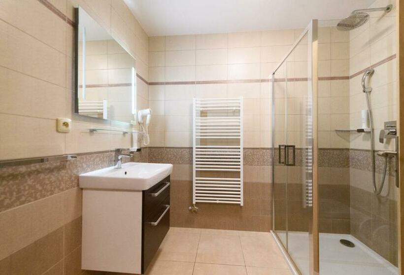 فندق Vinařství U Kapličky