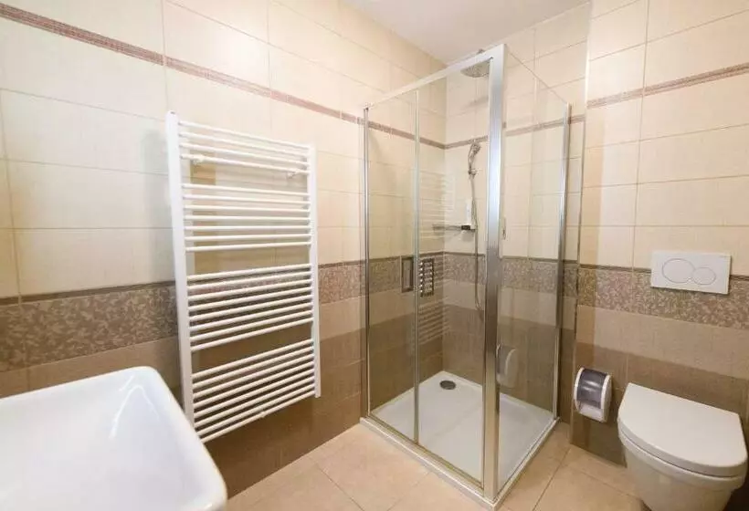 ホテル Vinařství U Kapličky