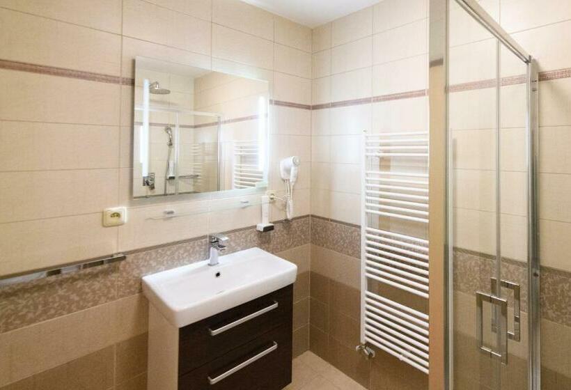 فندق Vinařství U Kapličky